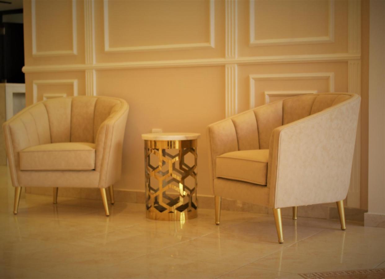 New Merryland Hotel Аман Екстериор снимка