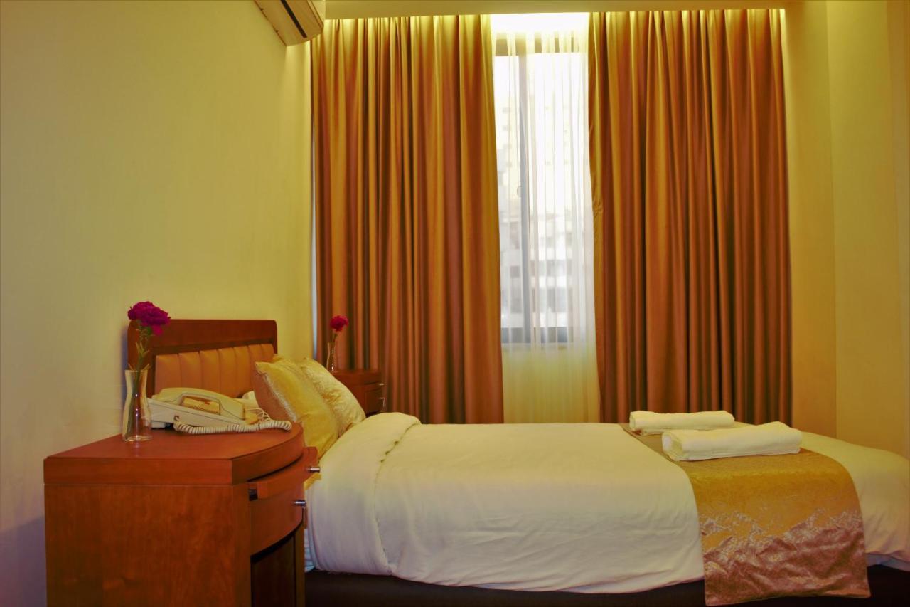 New Merryland Hotel Аман Екстериор снимка